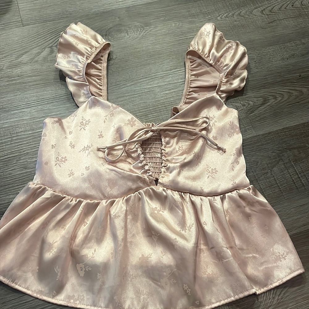 Baby pink floral top